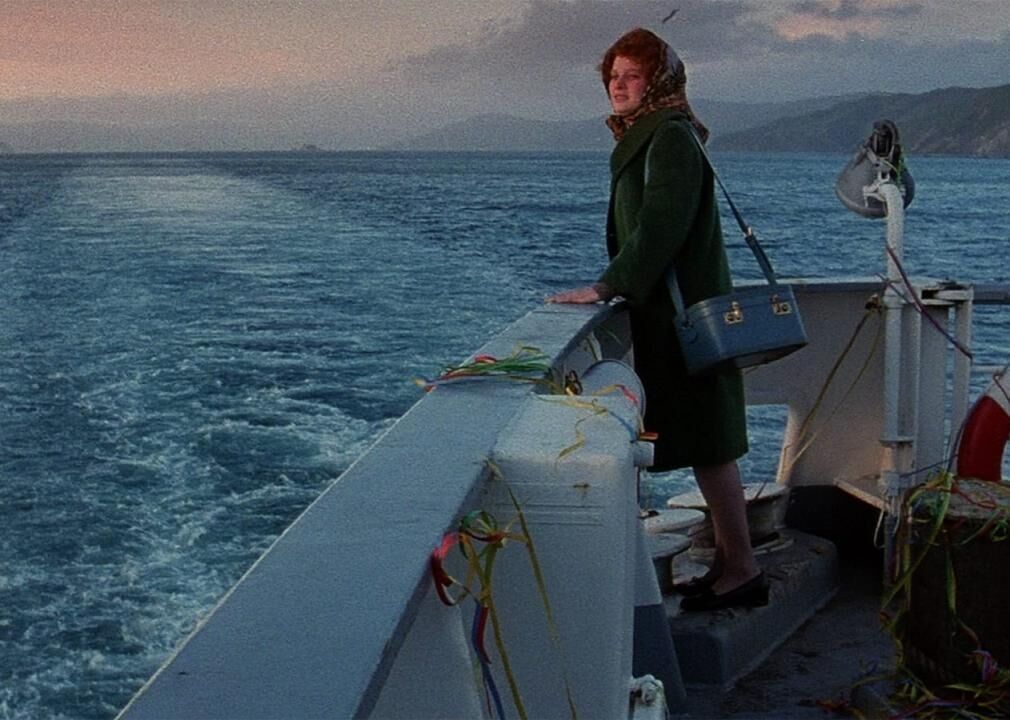 #88. An Angel at My Table (1990)